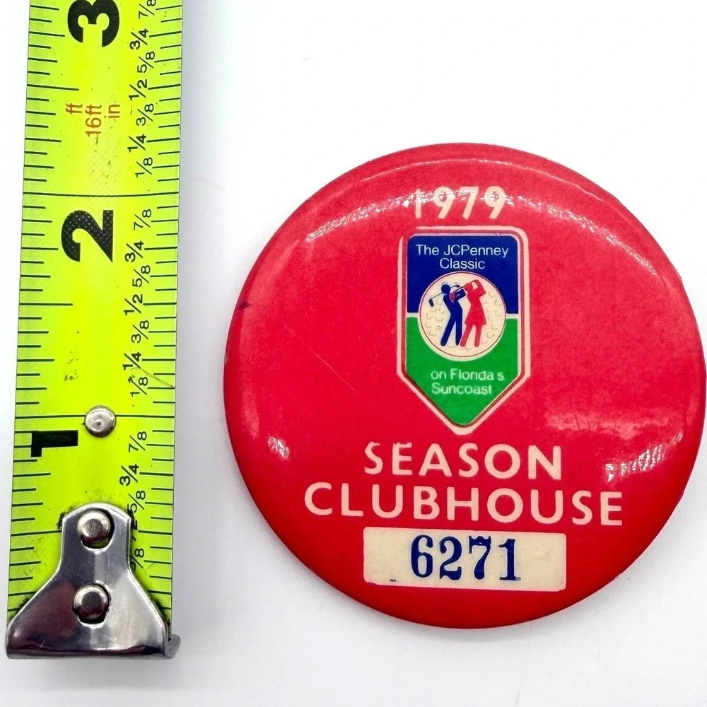 The JCPenney Classic 1979 Season Clubhouse Golf Button Pin Badge‎ Outdoors VTG